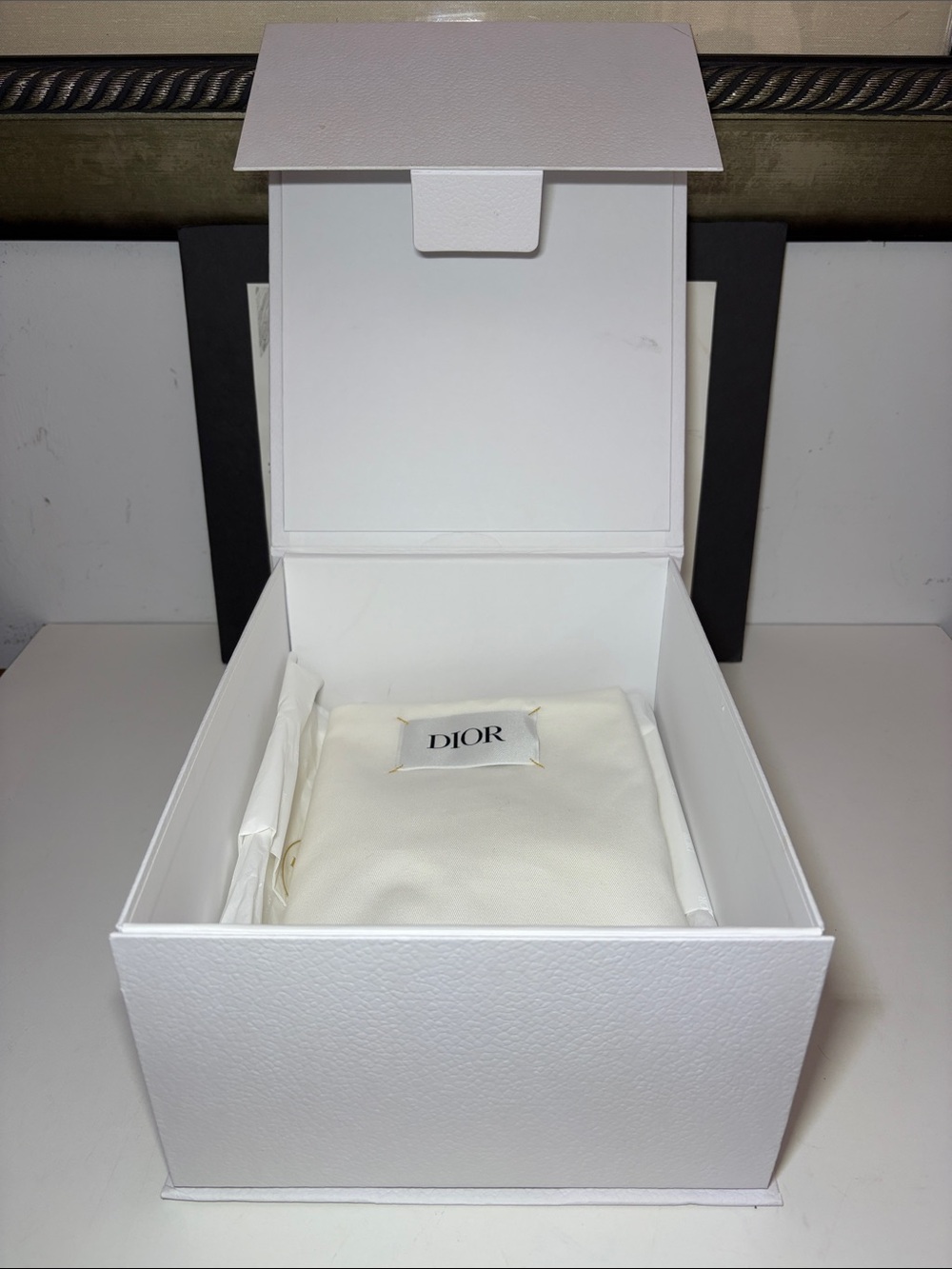 Dior Empty White Box - Picture 5 of 12
